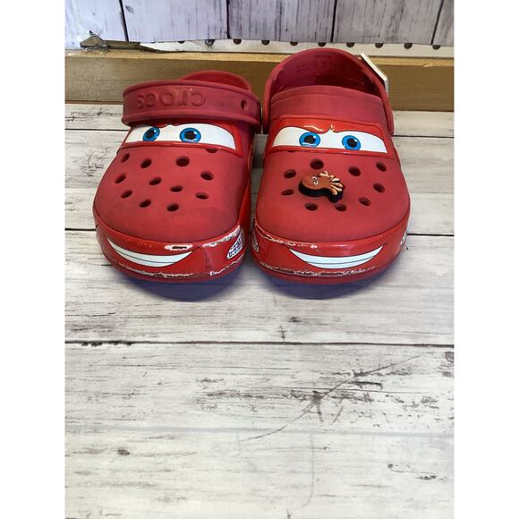 CROCS Lightning McQueen Shoes Classic Clogs Pixar Cars Movie Red Kids Sz J1 - Picture 2 of 5